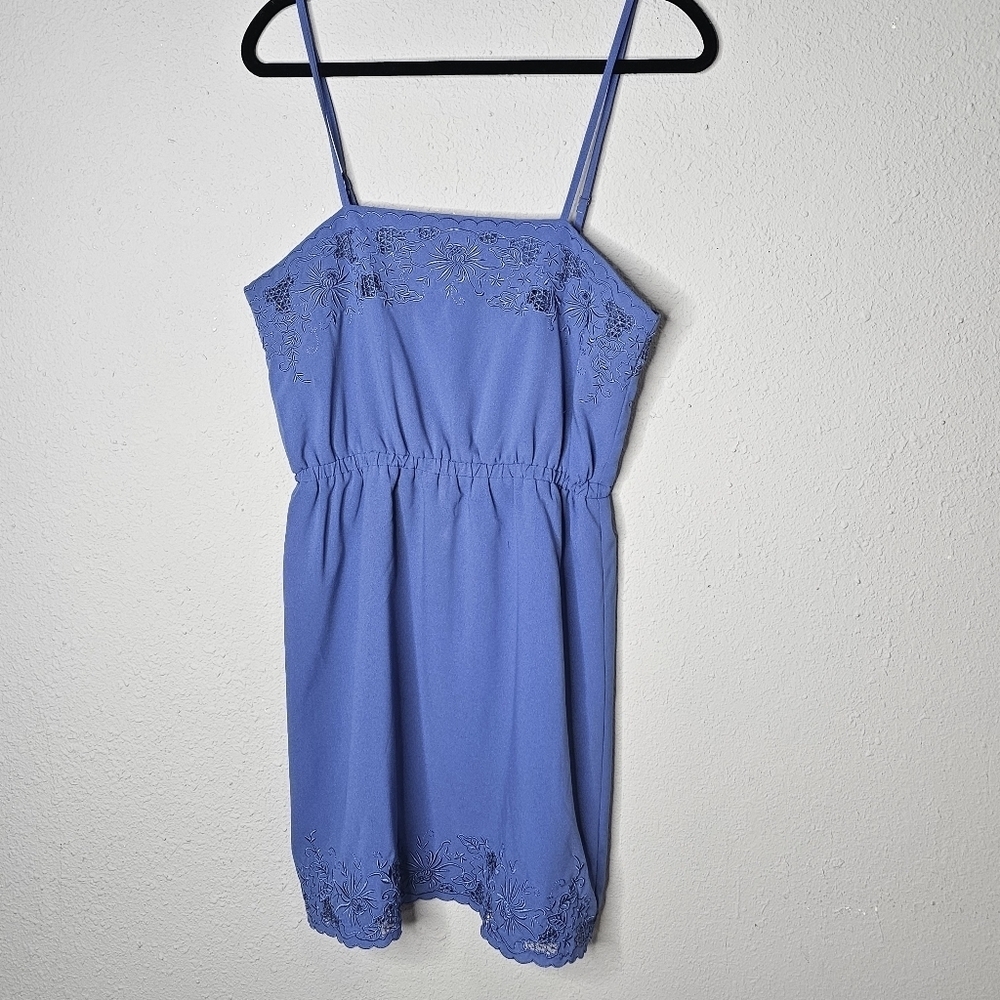 Hive & Honey‎ Blue Mini Dress Adjustable Strap Embroidered Floral Size M Medium